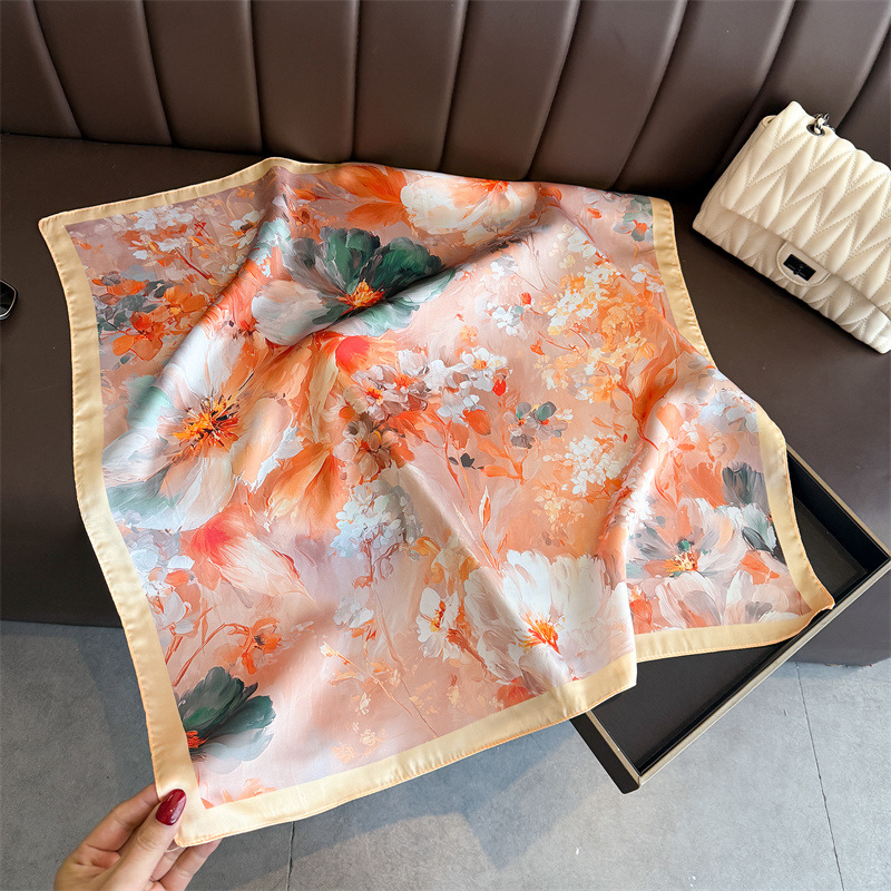 Foulard carré en soie imprimé  - Scarf Silk Square avis et prix