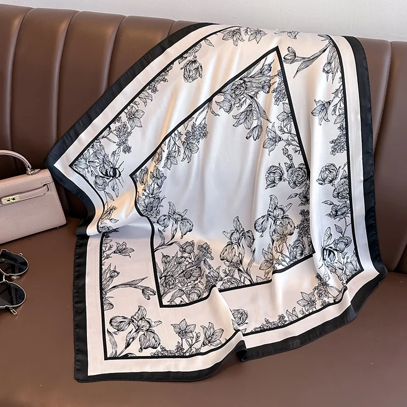 Foulard Carré à Imprimé Floral - Scarf Silk Square avis et prix