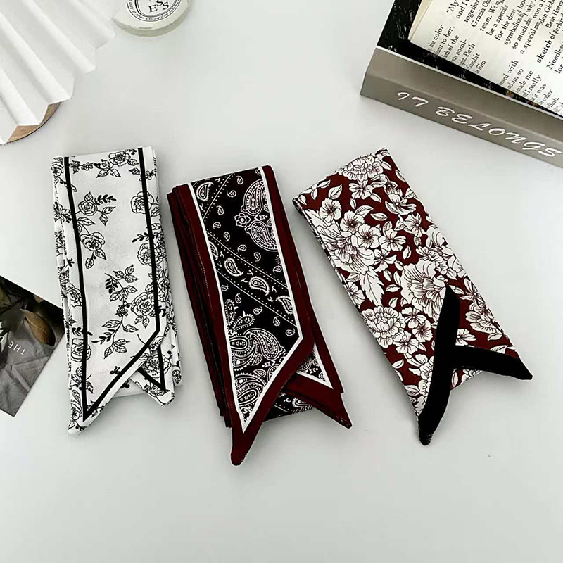 Écharpe en soie de luxe pour f - Silk Neck Scarf avis et prix